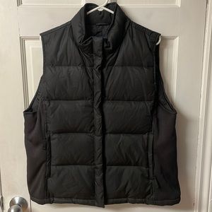 GAP Thick Down Puffy Vest women’s size XL